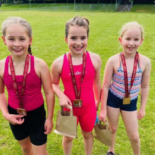 Well done to our Year 3 girls who took part in the Biathalon at Kings School!